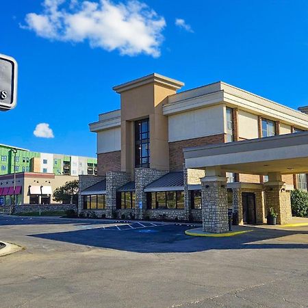 Hotel Lotus Kansas City Merriam Zewnętrze zdjęcie