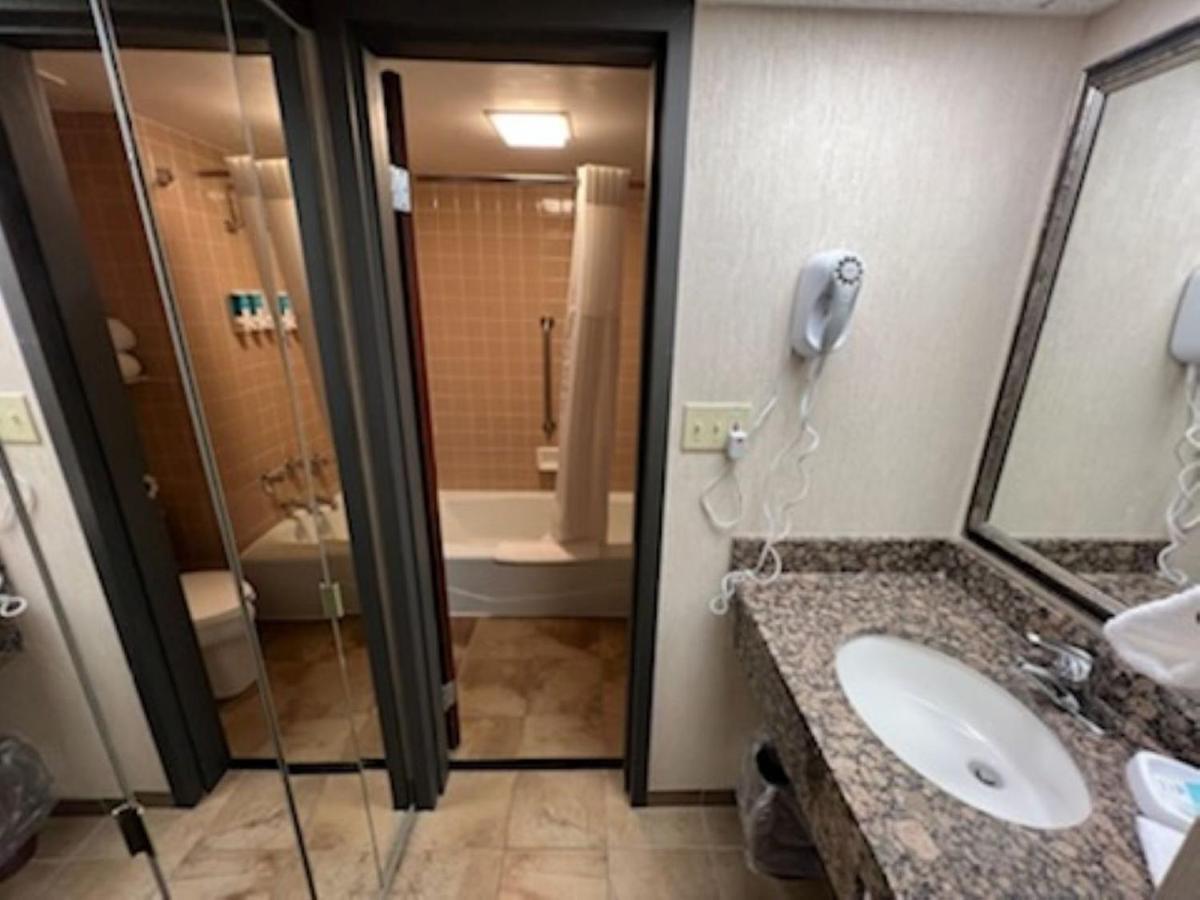 Hotel Lotus Kansas City Merriam Zewnętrze zdjęcie
