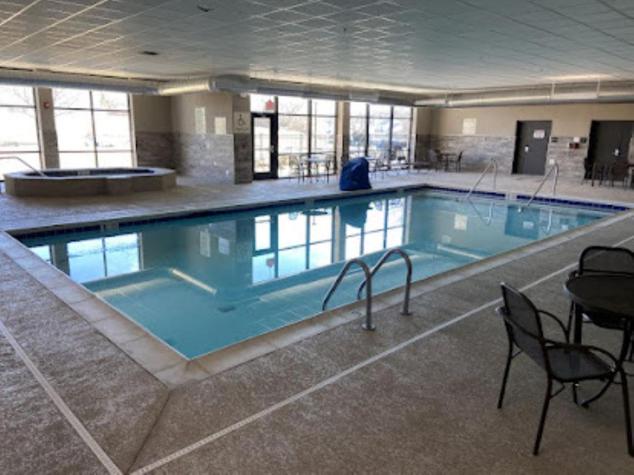 Hotel Lotus Kansas City Merriam Zewnętrze zdjęcie
