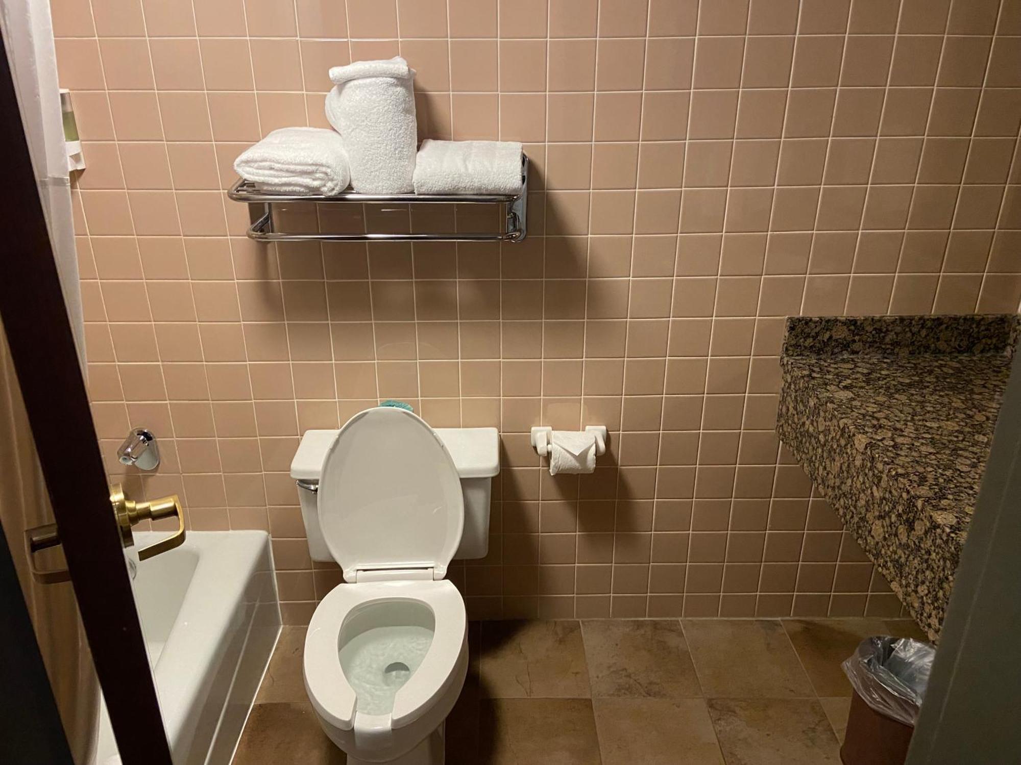 Hotel Lotus Kansas City Merriam Zewnętrze zdjęcie